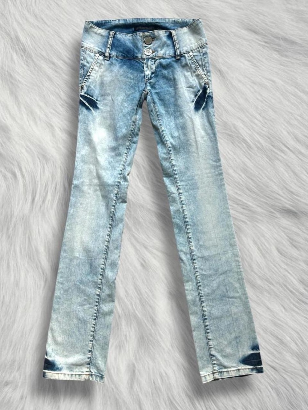 Light Acid Wash Women’s Jeans - Classic Slim Fit